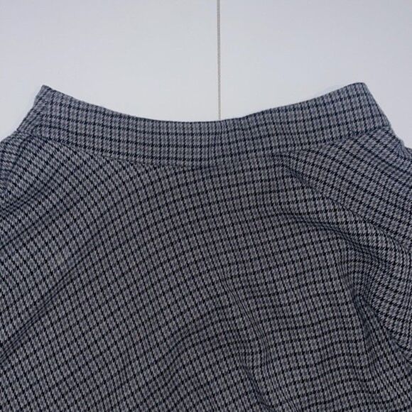 School girl circle plaid shorts size womens medium shades of grey - Picture 4 of 10